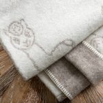 WOOOL Deken - ALPACA FRIENDS (Beige) - Afbeelding 4